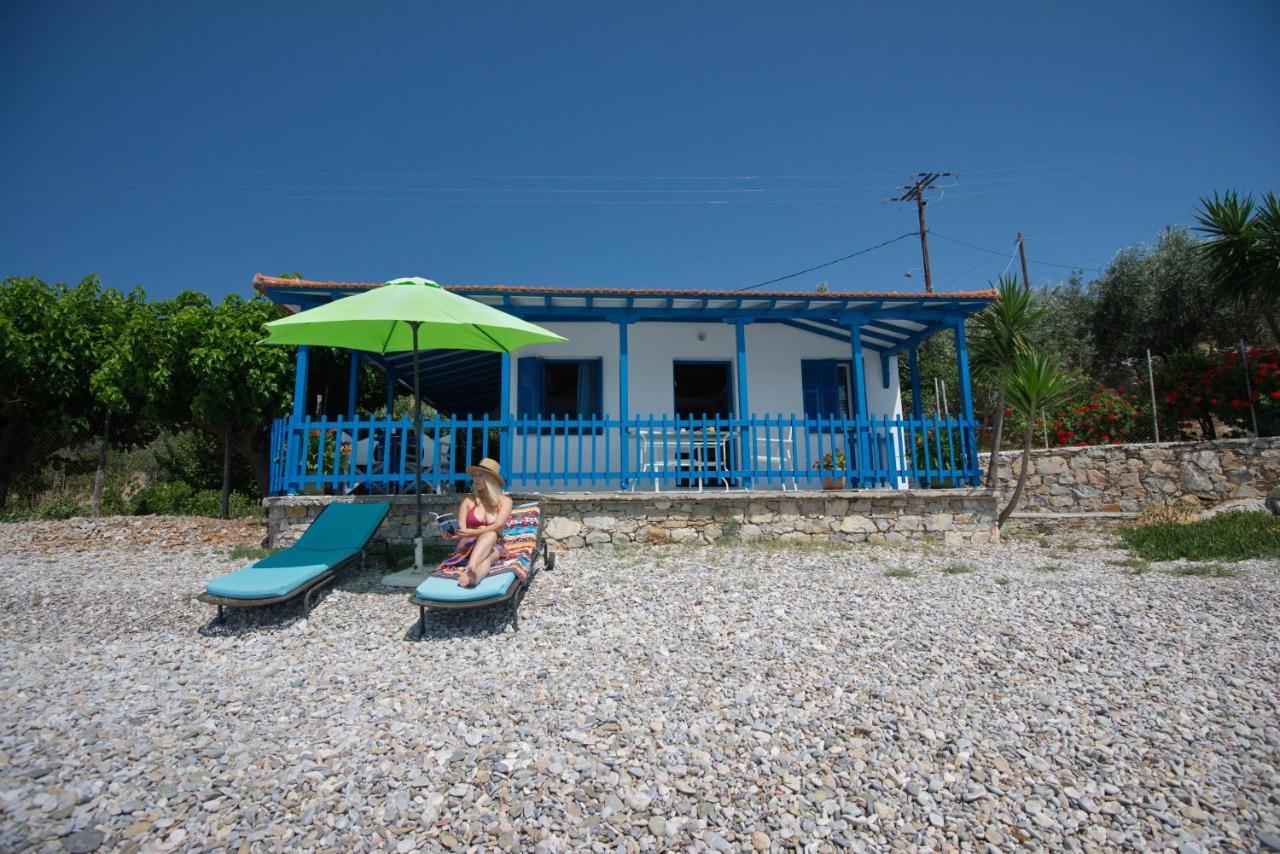 Seahorse Cottage Mourtero Bagian luar foto